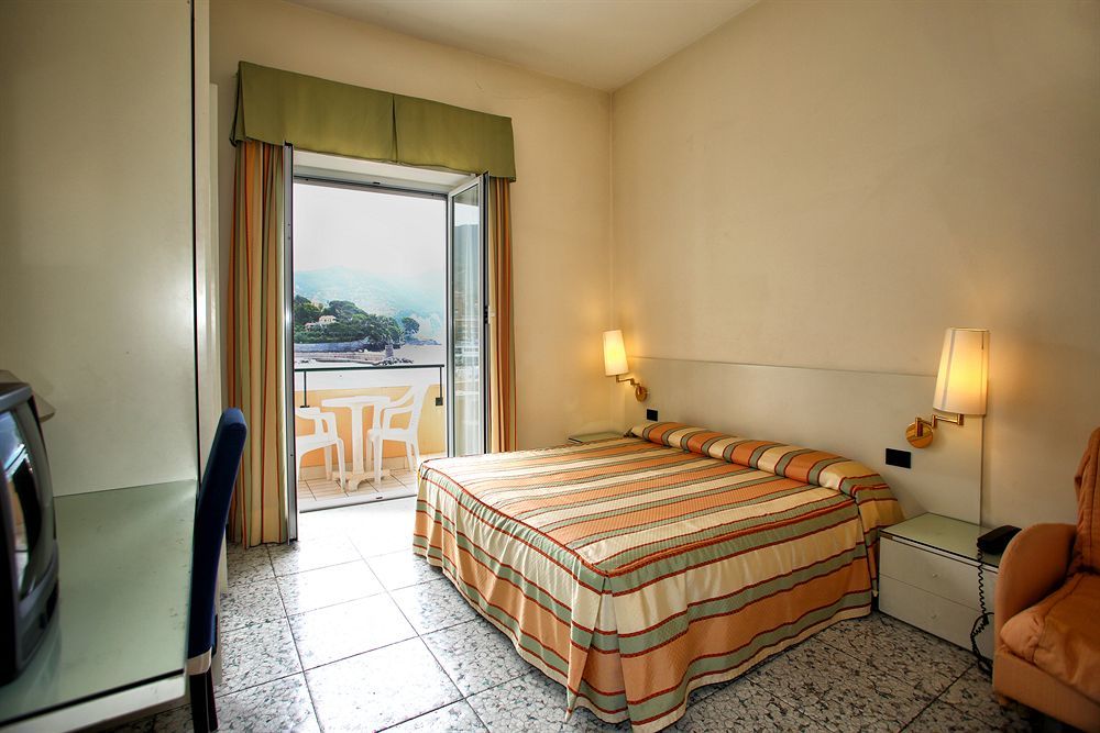 Hotel Elena Recco Exteriör bild