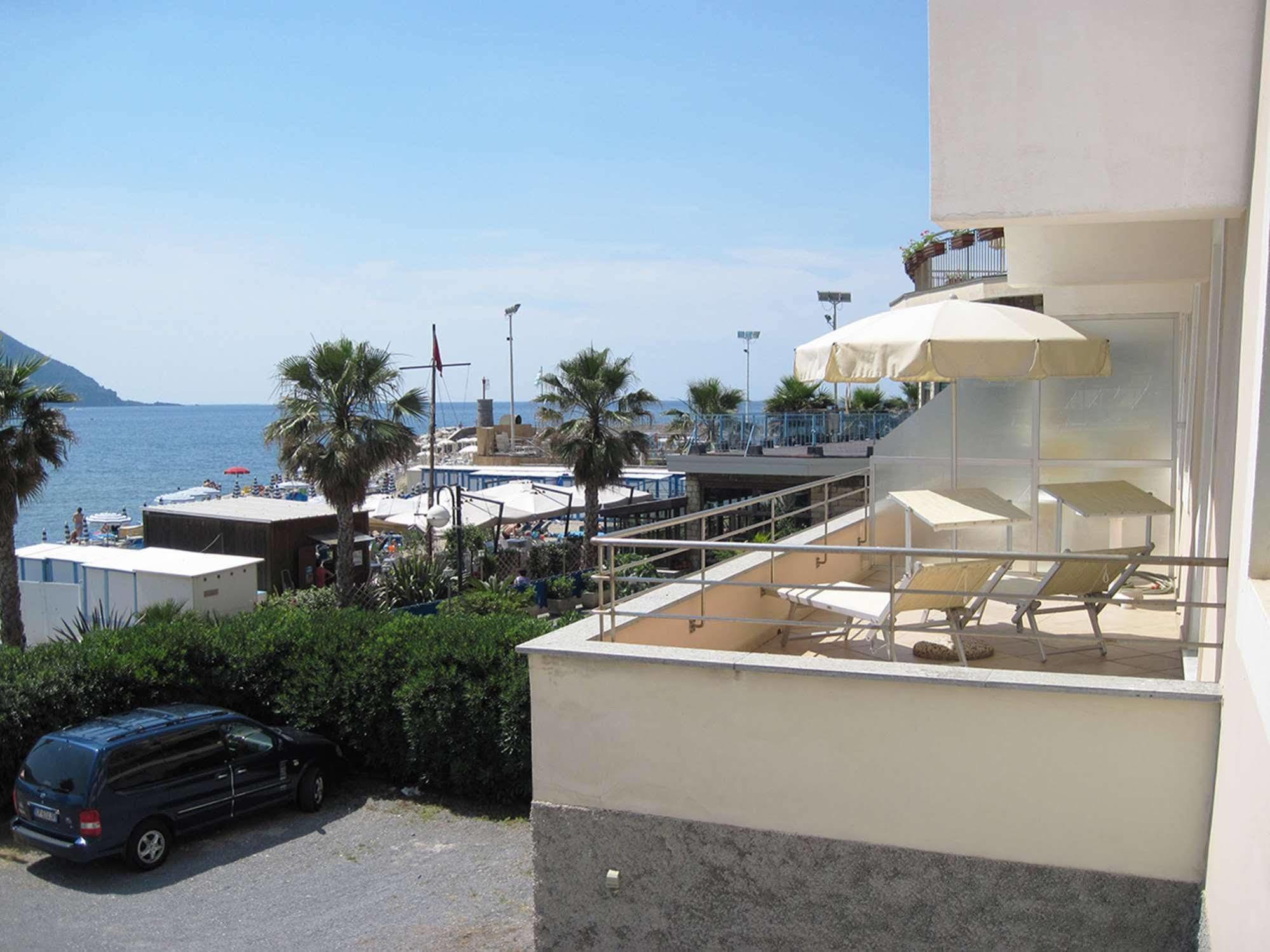 Hotel Elena Recco Exteriör bild