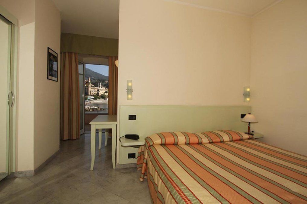 Hotel Elena Recco Exteriör bild