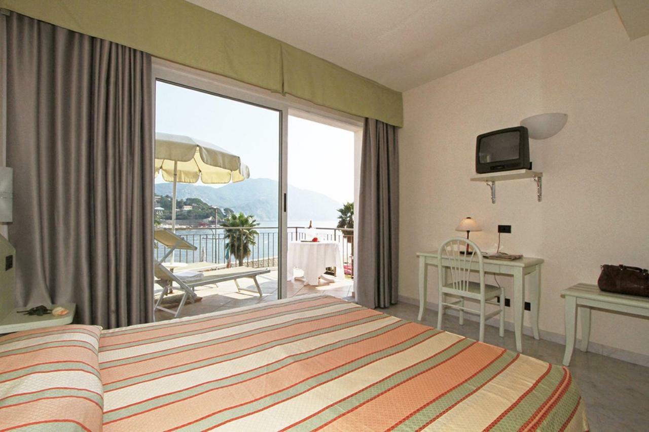 Hotel Elena Recco Exteriör bild